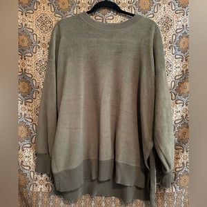 Olive AE Sweatshirt!